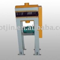 Brush dust machine for DET machine